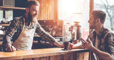 kaksi_miestä_puhuvat